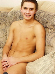 Czech twink posing naked