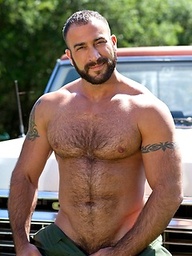 Hot muscle hairy hunk Spencer Reed