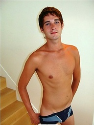 Justino is a very sexy twink who relaxes and jerks himself off for us