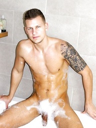 Men of Montreal - Damon Ducharme Soaps It Up