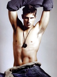 Sean Faris