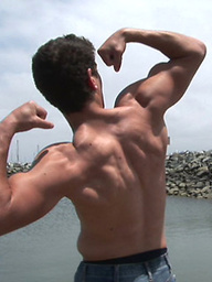 Muscle hunk Branson working out and posing naked