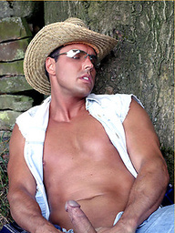 Horny cowboy Marcello pulls his cock hard outdoors