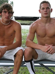 Cute jocks shows their young hot bodies