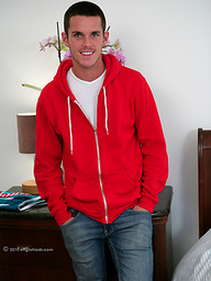 Athletic straight hunk Jay - jacking off and first time playing with toy